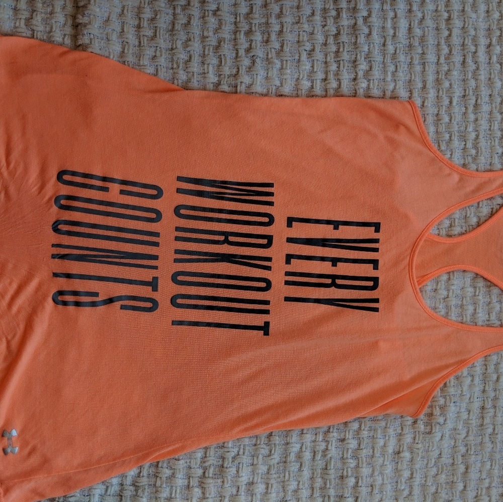Loose fitting Under Armour Tank